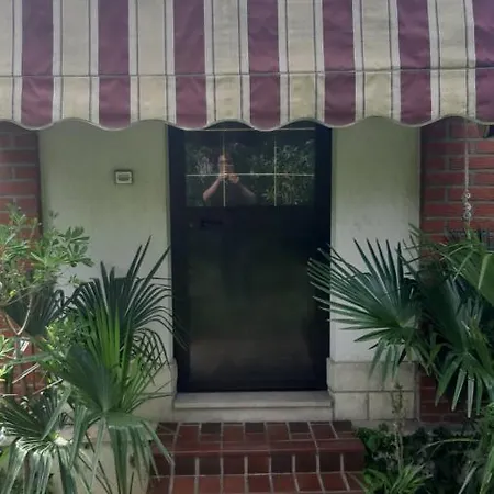 公寓 Apartma Ernestino *