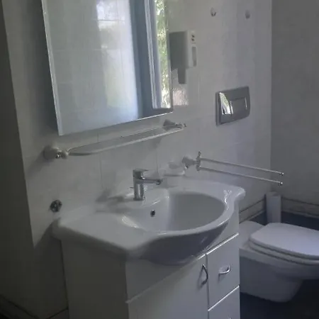 Apartma Ernestino 公寓